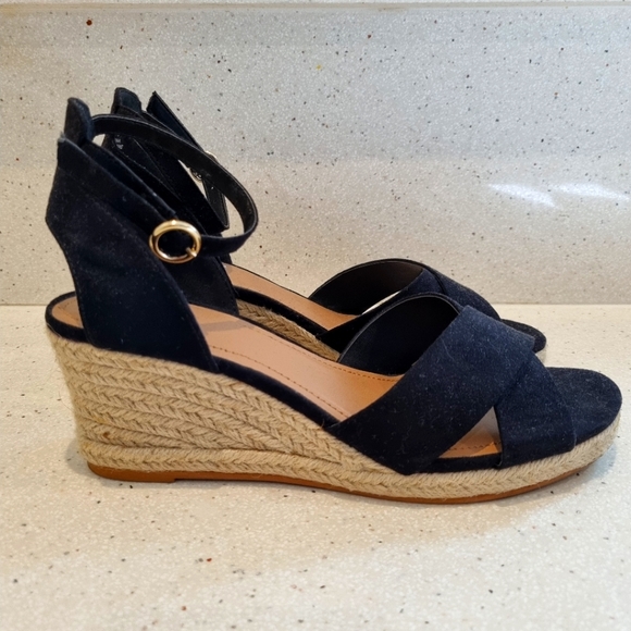 H&M Shoes - H&M Espadrilles Size 39 Black Strappy